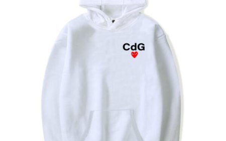 How Comme des Garçons Redefined Avant-Garde Fashion