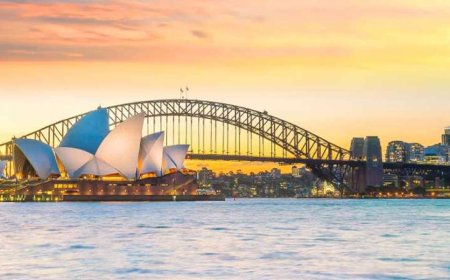 Explore the Best of the City on a Harbour Cruise Sydney