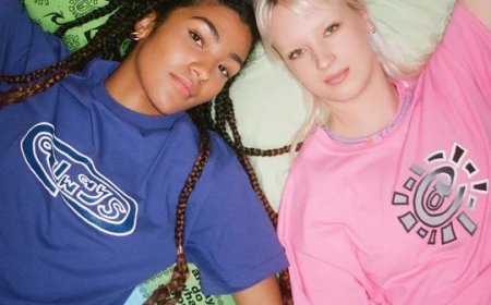 "Stay Cozy in Style: The Secret Behind the Adwysd Hoodie Craze"